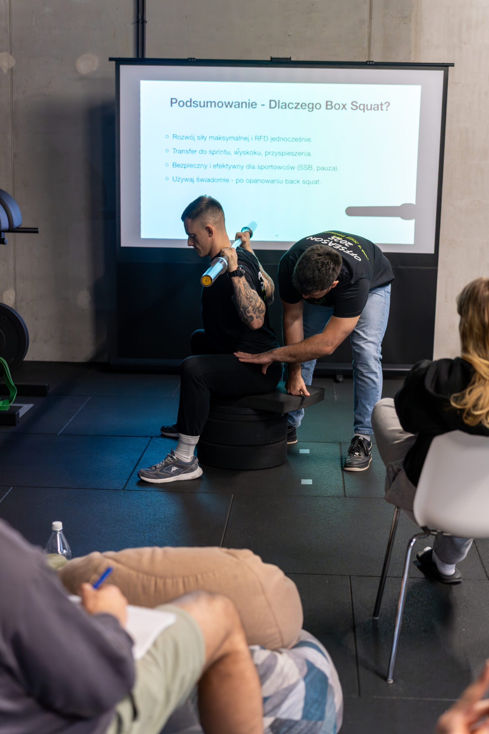 Szkolenie WESTSIDE BARBELL CONJUGATHE METHOD - GRINDHOUSE GYM Warszawa - box squat